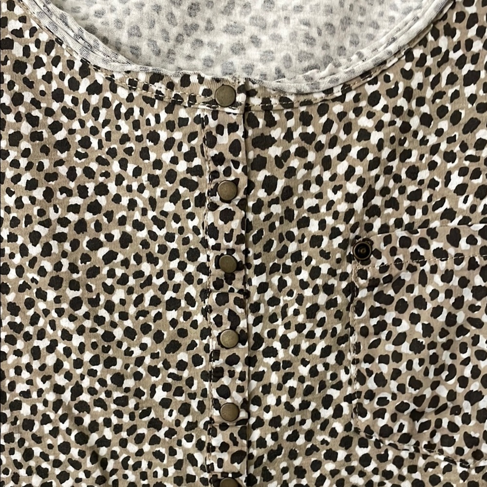 $2! 5 for $10 🔥H&M Animal Leopard Print Scoop Neck Short Sleeve Sz M - Picture 3 of 9